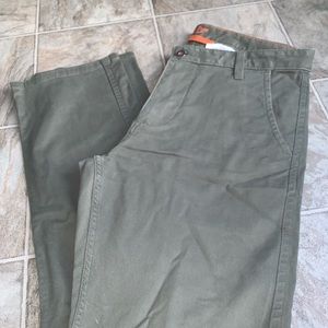 Dockers alpha 32x32 chino